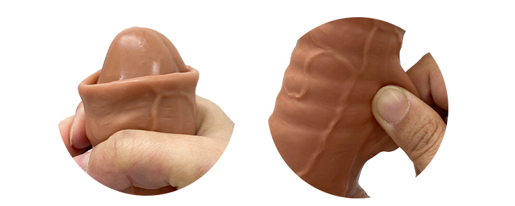 プリティラブ リアルディールスキンディルドの竿・玉袋の写真