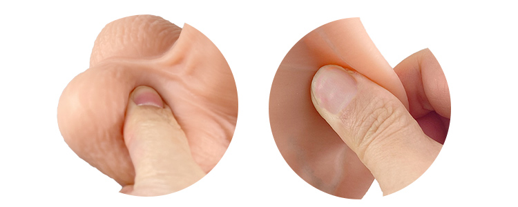 まるで本物生感ディルドの竿・玉袋の写真